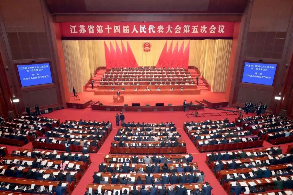 省人大代表張斯緯：聚力科創(chuàng)產(chǎn)業(yè)雙融 為江蘇新材料產(chǎn)業(yè)“走在前”添力